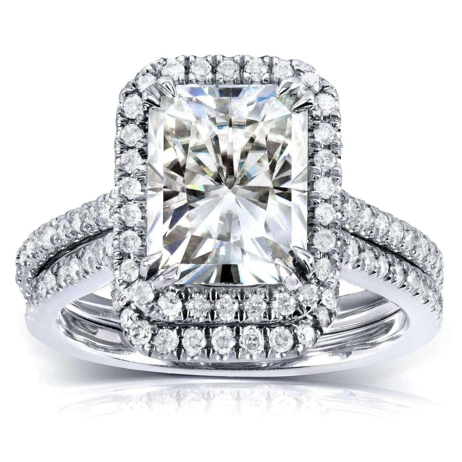 2.7ct Radiant-cut Moissanite Halo Bridal Set