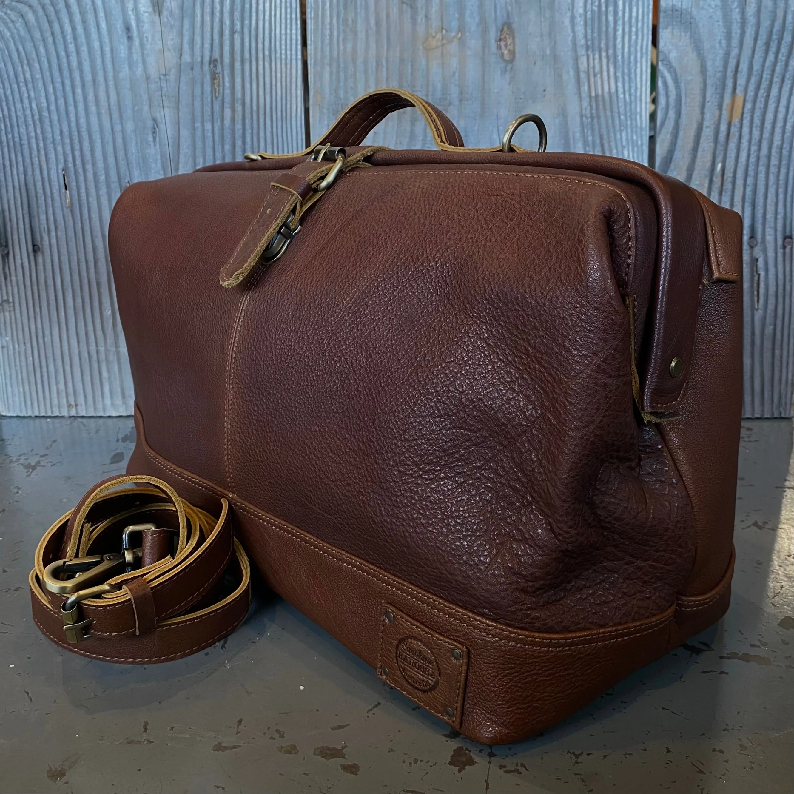 Large Vintage Gladstone / Doctors Bag