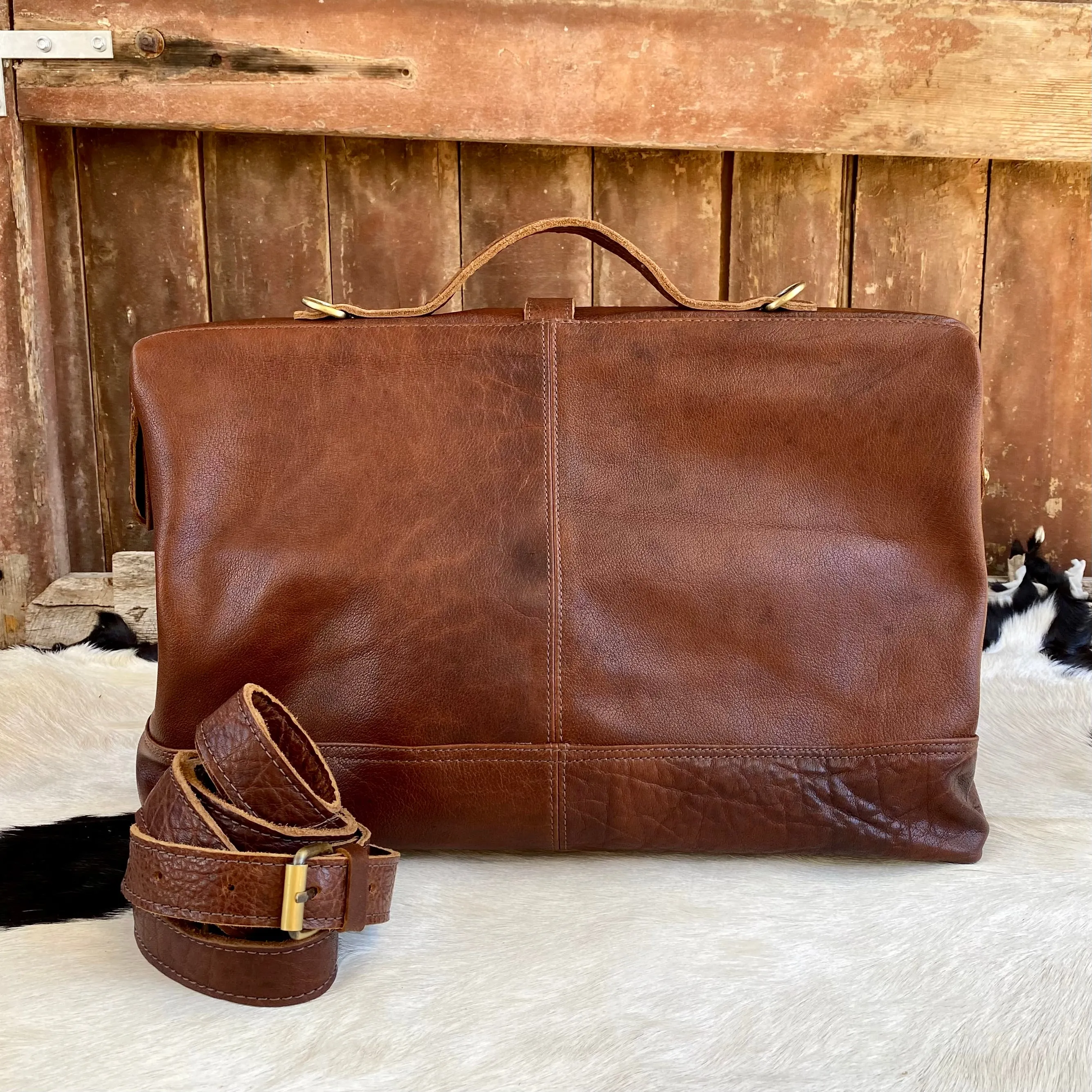 Large Vintage Gladstone / Doctors Bag