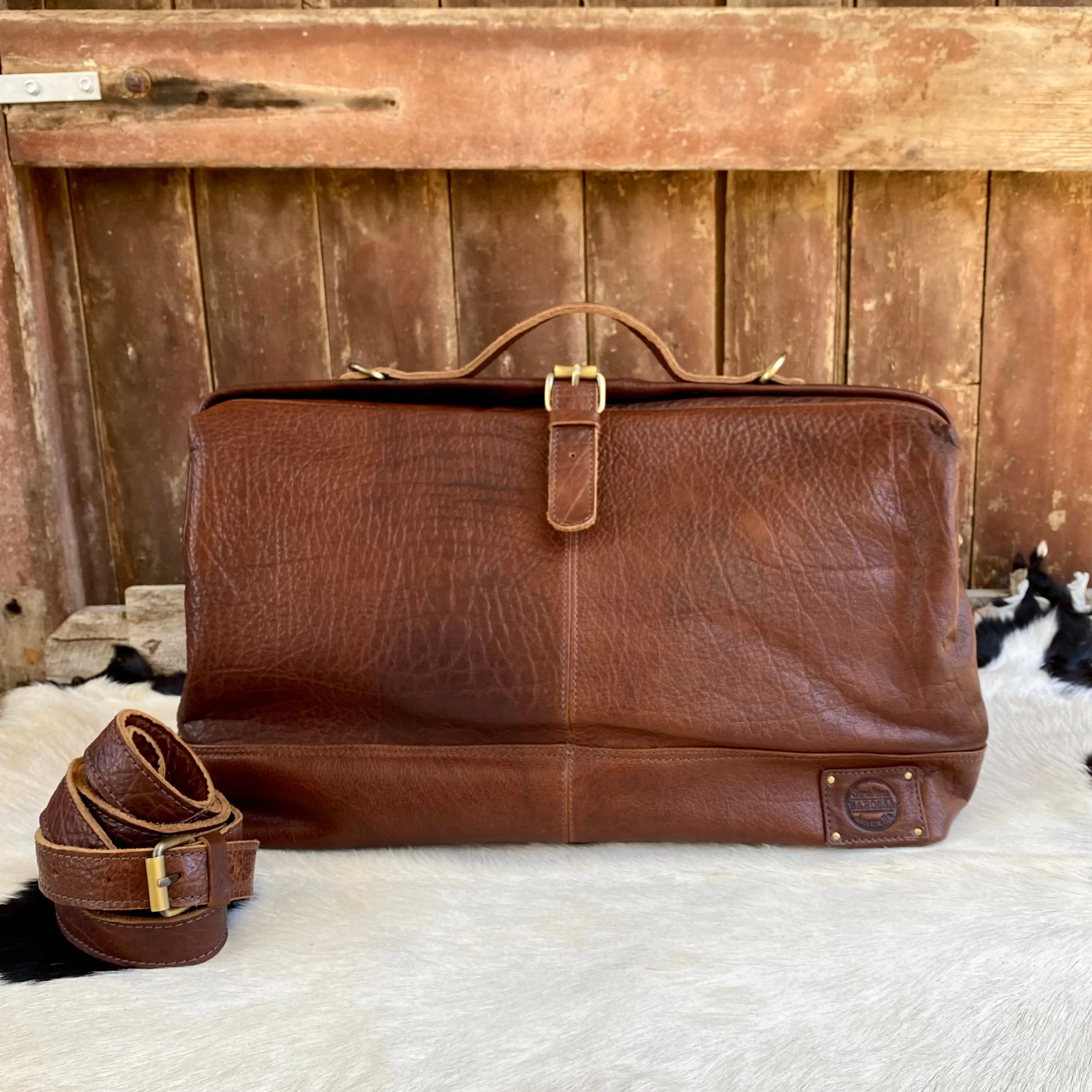 Large Vintage Gladstone / Doctors Bag