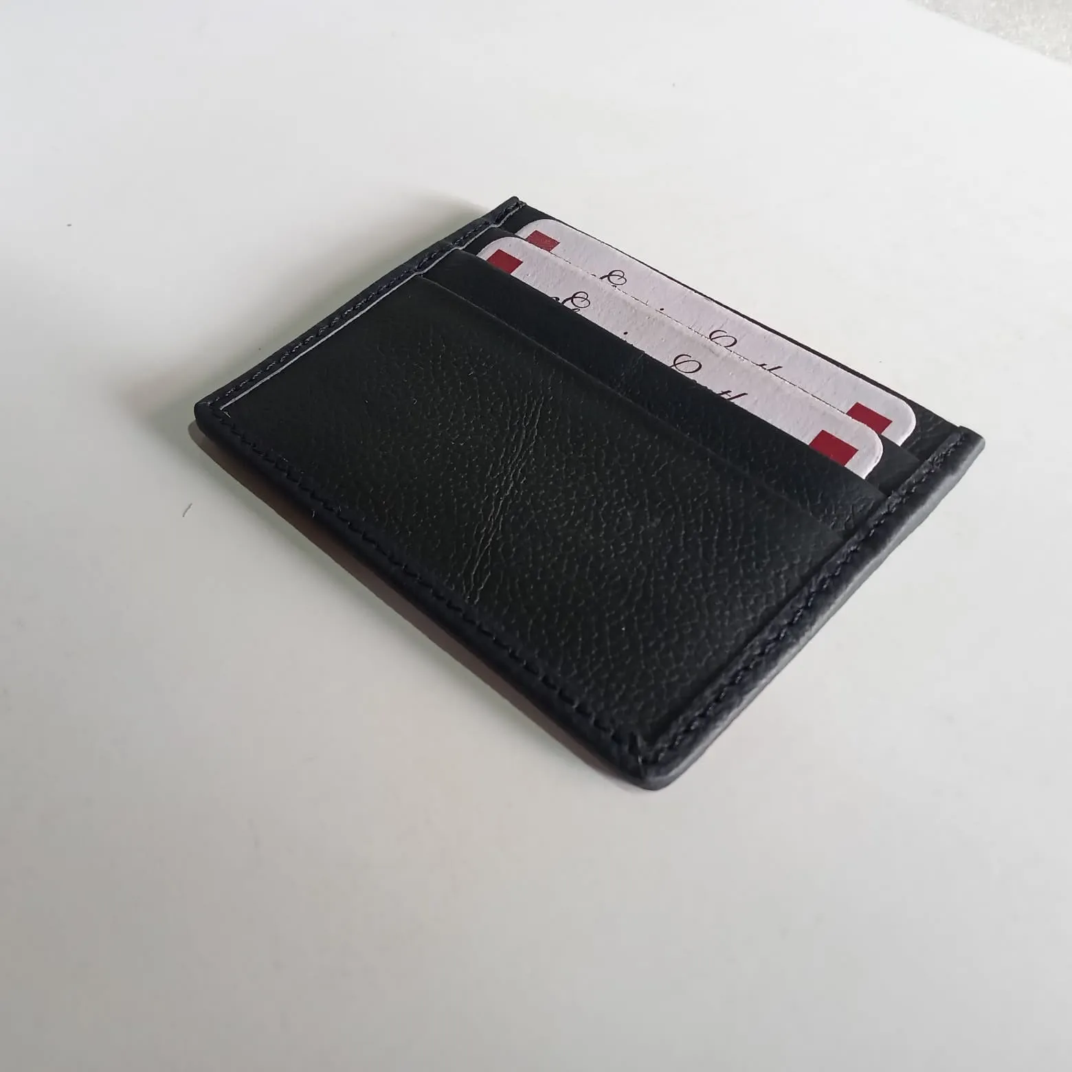 Leather Multi-Purpose Card Holder - Conveniently Store Your Cards and Cash in Style