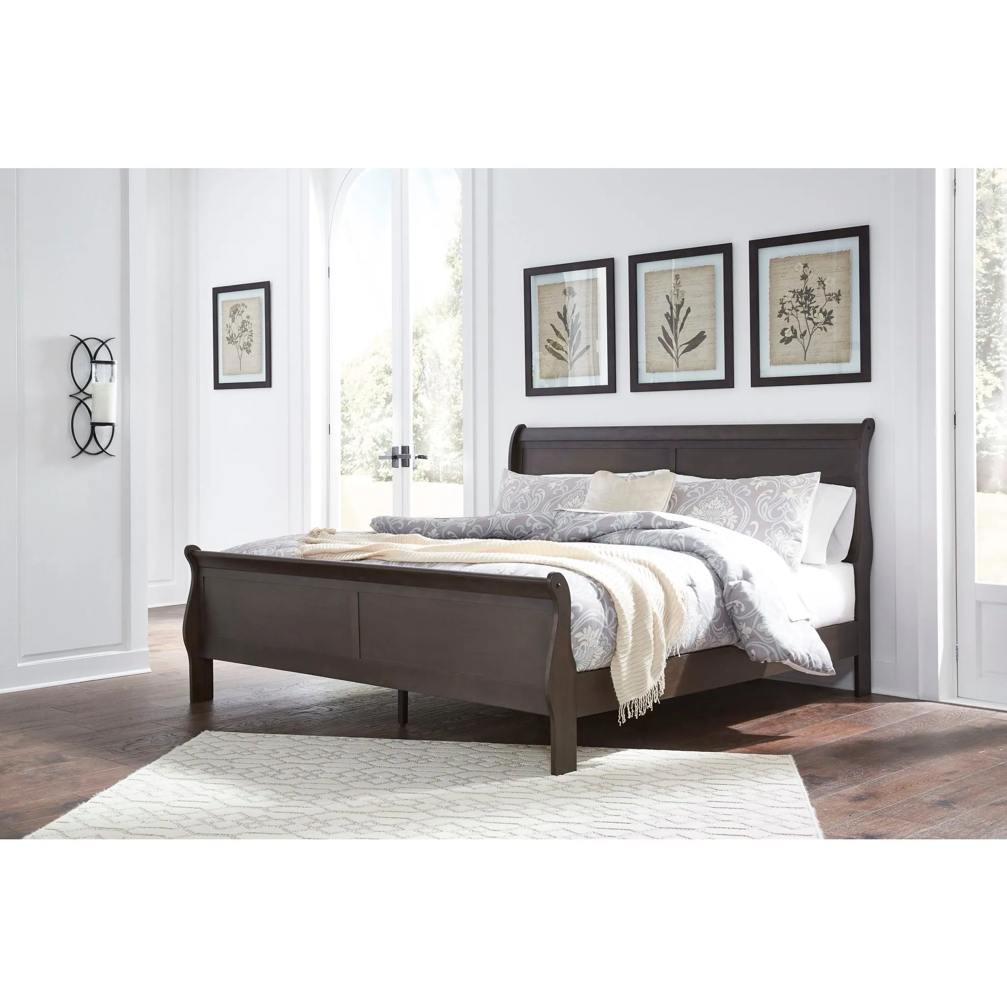 Leewarden 3 Piece King Sleigh Bed