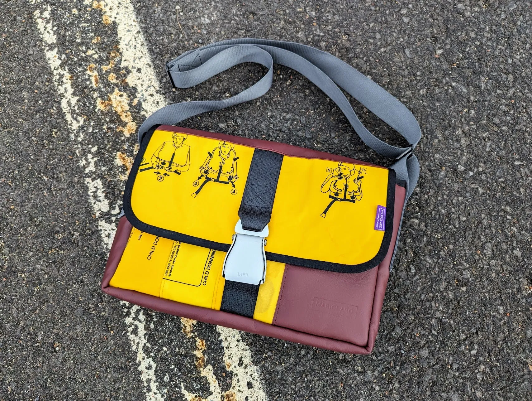 Mariclaro Laptop / Messenger Bag - Aircraft Life Jacket