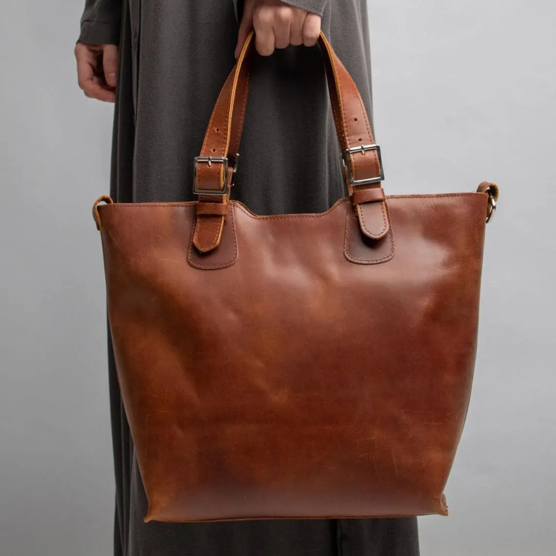 Minimal Leather Tote Bag