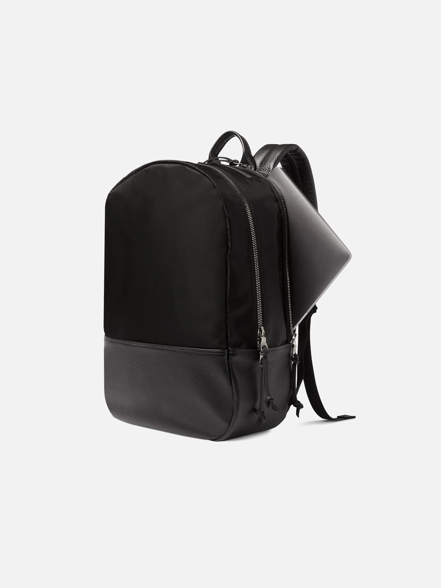 UTILITY DAYPACK